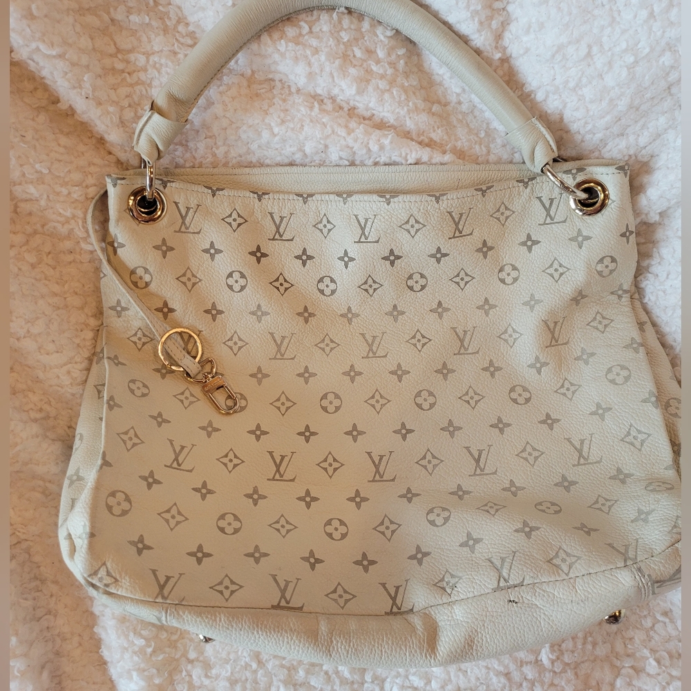 Louis Vuitton Cream Monogram Women's Bag